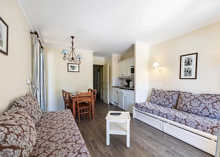 Le Swing - Avec Piscine Chauffee アパート *