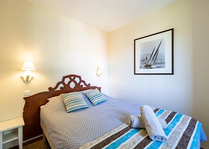 Le Swing - Avec Piscine Chauffee アパート